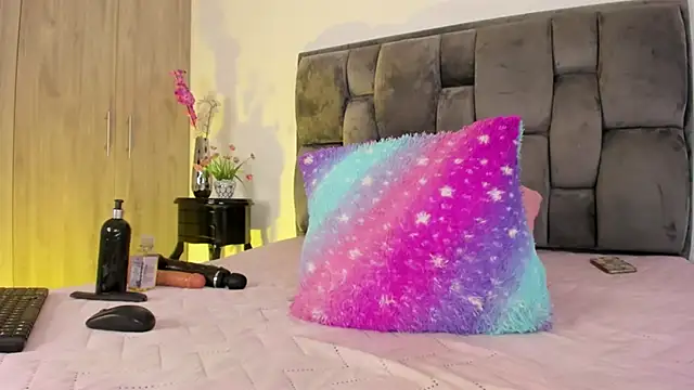 tanyyaa online show from 10-31-25, 08:11