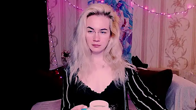 xxxcharismaaa online show from 06-07-26, 01:55