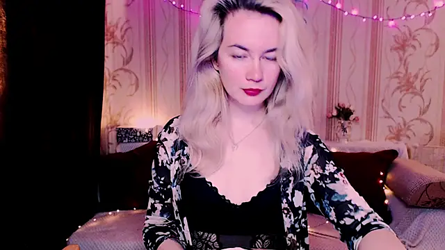 xxxcharismaaa online show from 04-15-26, 03:56