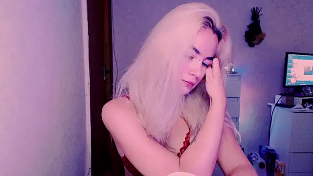 xxxcharismaaa online show from 07-18-26, 04:10