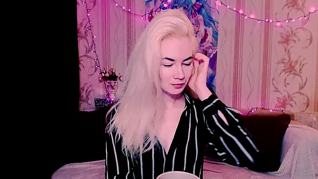xxxcharismaaa online show from 06-12-26, 06:22