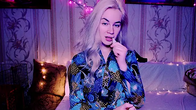 xxxcharismaaa online show from 02-10-26, 07:13