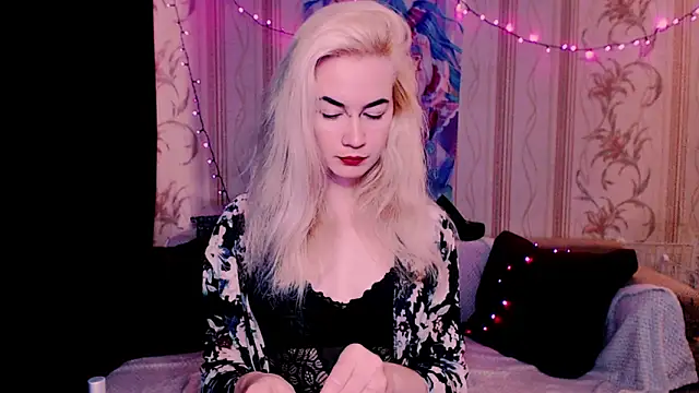 xxxcharismaaa online show from 06-17-26, 06:57