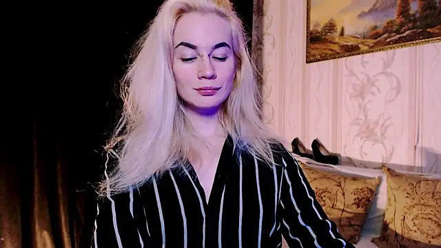 xxxcharismaaa online show from 11-16-25, 08:02