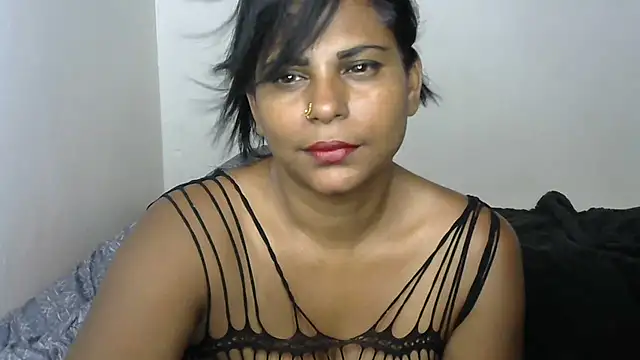 Snapshot of sunshinelady_ chatting on 03-22-25, 06:03 sunshinelady online show from 03-22-25, 06:03