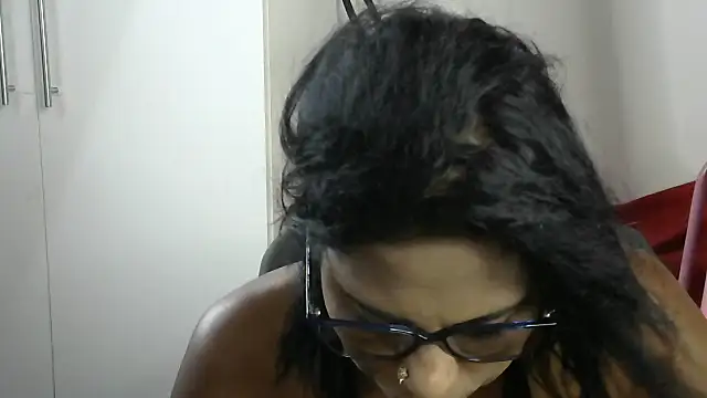 Snapshot of sunshinelady_ chatting on 01-15-25, 09:35 sunshinelady online show from 01-15-25, 09:35