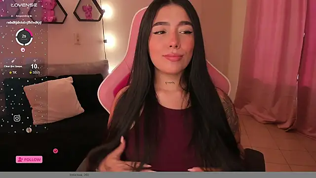 Snapshot of shantall_vidales_ chatting on 01-29-25, 02:21 shantall vidales online show from 01-29-25, 02:21