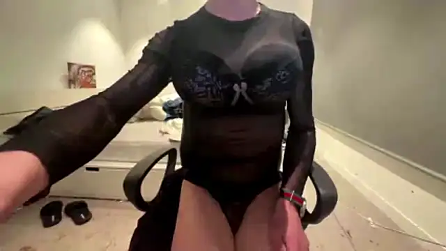 Snapshot of pocker498 chatting on 03-03-26, 01:01 pocker498 online show from 03-03-26, 01:01