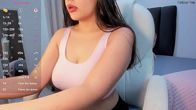 Karina 18  online show from 02-15-26, 12:00