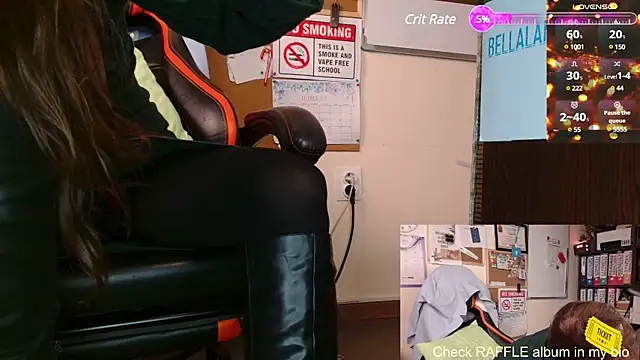 Snapshot of LanaSix chatting on 02-05-25, 05:20 LanaSix online show from 02-05-25, 05:20