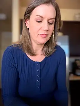 MaiseKnox online show from 03-06-26, 08:59