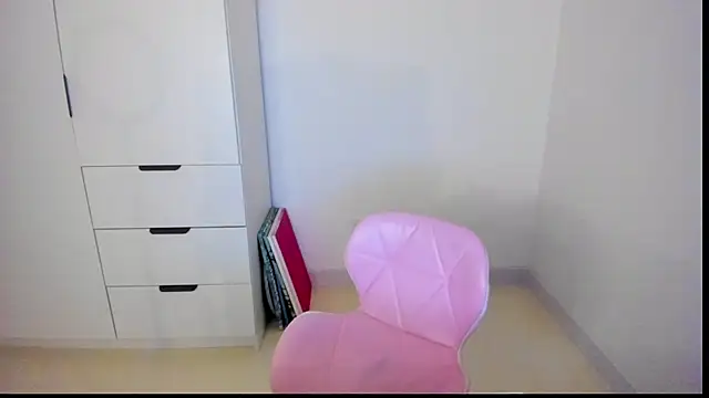 MiaStripDance online show from 01-08-26, 06:25