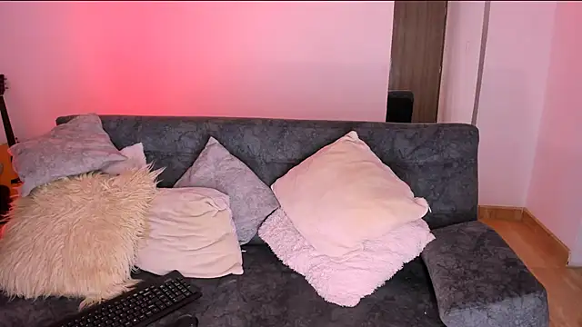 angiebutt online show from 12-03-25, 01:39