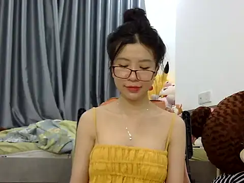 Snapshot of Cute_Ruby01 chatting on 12-17-24, 02:22 Cute Ruby01 online show from 12-17-24, 02:22