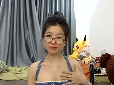 Snapshot of Cute_Ruby01 chatting on 01-07-25, 12:31 Cute Ruby01 online show from 01-07-25, 12:31
