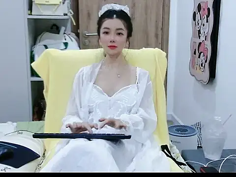 Cute Ruby01 online show from 05-22-26, 11:30