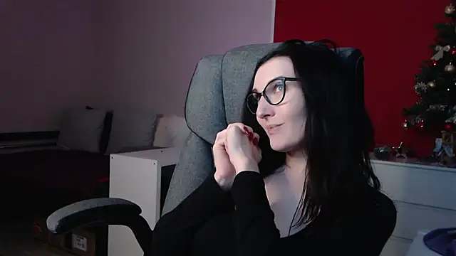 Alina Lamour online show from 12-16-24, 03:30