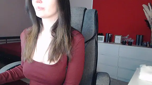 Alina Lamour online show from 02-15-26, 07:24