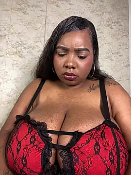 Snapshot of angelGgold chatting on 04-13-26, 12:20 angelGgold online show from 04-13-26, 12:20