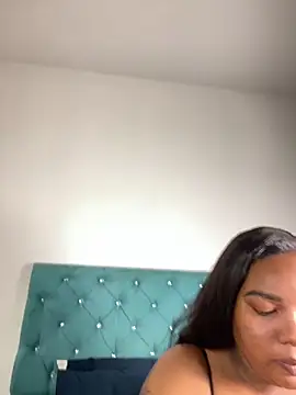 Snapshot of angelGgold chatting on 04-16-26, 12:39 angelGgold online show from 04-16-26, 12:39