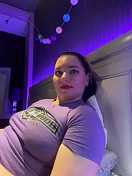 Snapshot of HotMilfMargo chatting on 02-17-25, 07:55 HotMilfMargo online show from 02-17-25, 07:55
