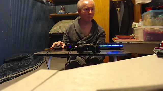 Snapshot of Vgy67Z95 chatting on 01-26-25, 05:13 Vgy67Z95 online show from 01-26-25, 05:13