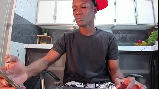 Snapshot of martin_killer chatting on 12-22-25, 07:36 martin killer online show from 12-22-25, 07:36