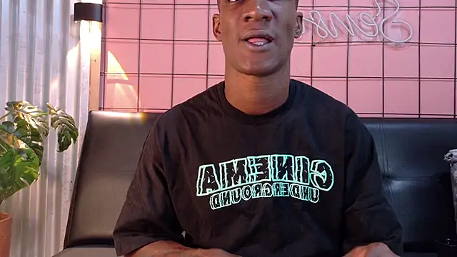 Snapshot of martin_killer chatting on 02-20-26, 01:24 martin killer online show from 02-20-26, 01:24