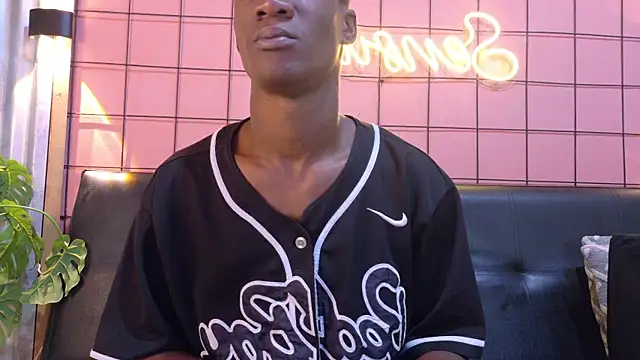 Snapshot of martin_killer chatting on 01-16-26, 01:20 martin killer online show from 01-16-26, 01:20