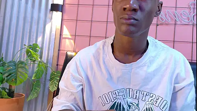 Snapshot of martin_killer chatting on 12-15-25, 01:11 martin killer online show from 12-15-25, 01:11