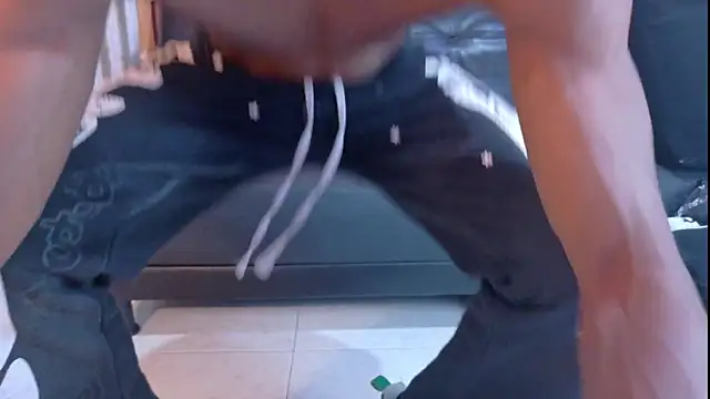 Snapshot of martin_killer chatting on 12-22-25, 01:06 martin killer online show from 12-22-25, 01:06