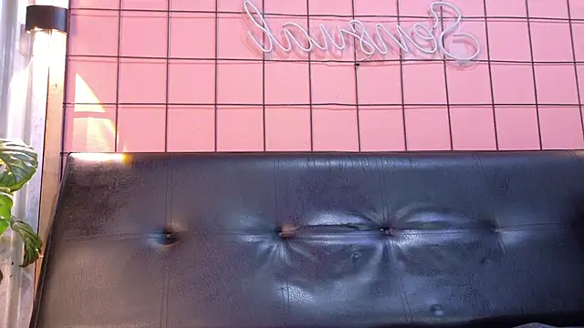 Snapshot of martin_killer chatting on 02-12-26, 01:27 martin killer online show from 02-12-26, 01:27