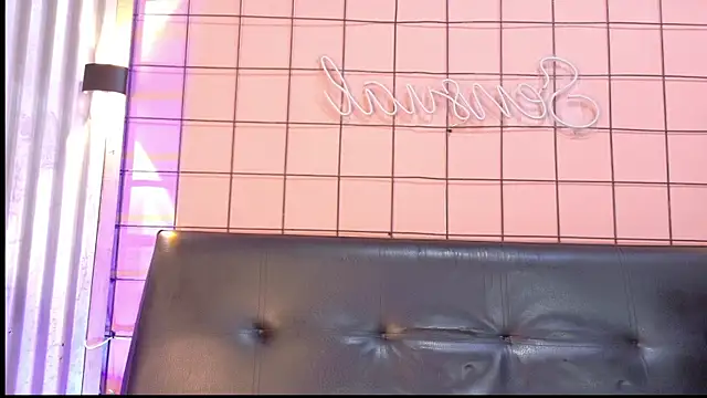 Snapshot of martin_killer chatting on 11-05-25, 01:31 martin killer online show from 11-05-25, 01:31