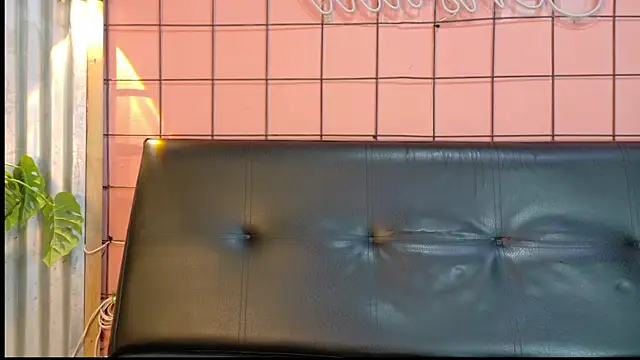 Snapshot of martin_killer chatting on 10-23-25, 03:27 martin killer online show from 10-23-25, 03:27