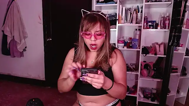 lil daisy7 online show from 12-12-24, 12:48