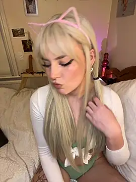 April LoveUK online show from 03-12-26, 10:03