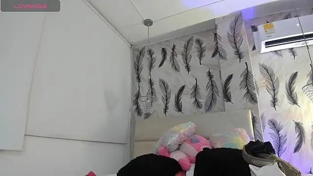 Vivi prinncess online show from 10-14-25, 11:04