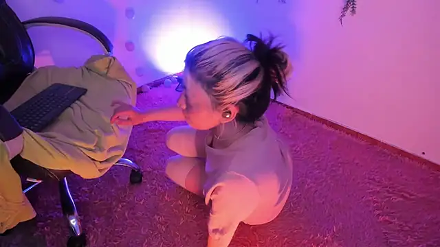 Sammysammy  online show from 02-10-25, 06:31