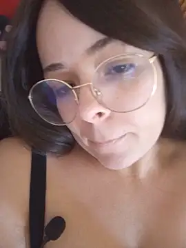 Snapshot of NinaSweet2 chatting on 05-28-26, 04:46 NinaSweet2 online show from 05-28-26, 04:46