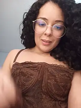 Snapshot of NinaSweet2 chatting on 08-01-26, 03:26 NinaSweet2 online show from 08-01-26, 03:26