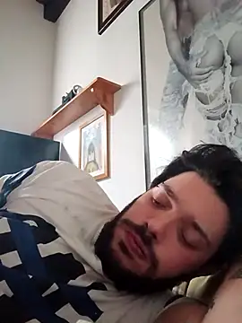 Snapshot of Lucarasta chatting on 02-11-26, 01:00 Lucarasta online show from 02-11-26, 01:00