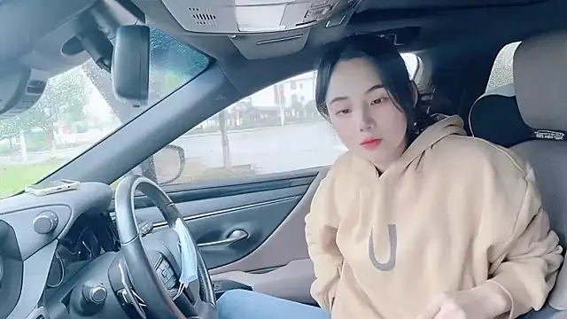 Snapshot of orla2021 chatting on 10-19-25, 12:57 orla2021 online show from 10-19-25, 12:57