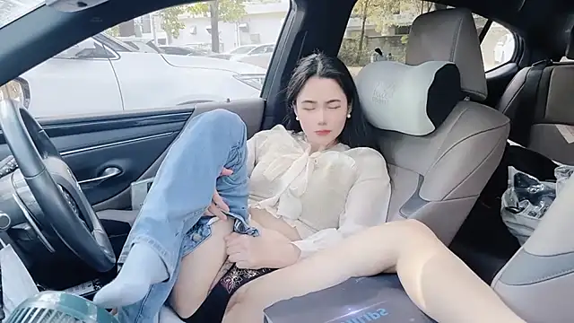 Snapshot of orla2021 chatting on 01-01-25, 06:37 orla2021 online show from 01-01-25, 06:37