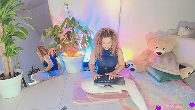 Snapshot of erotik_lady chatting on 05-23-26, 03:27 erotik lady online show from 05-23-26, 03:27