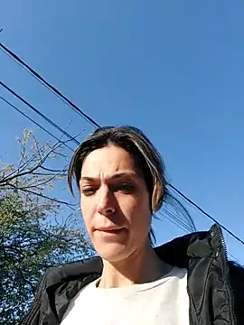 Snapshot of JoLeNe27 chatting on 03-26-26, 05:50 JoLeNe27 online show from 03-26-26, 05:50