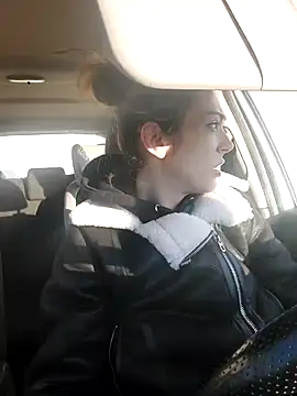 Snapshot of JoLeNe27 chatting on 04-06-26, 05:08 JoLeNe27 online show from 04-06-26, 05:08