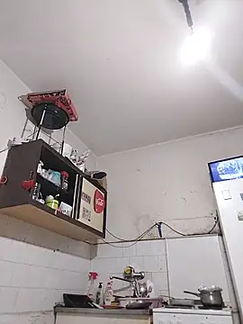 JoLeNe27 online show from 11-18-25, 06:33