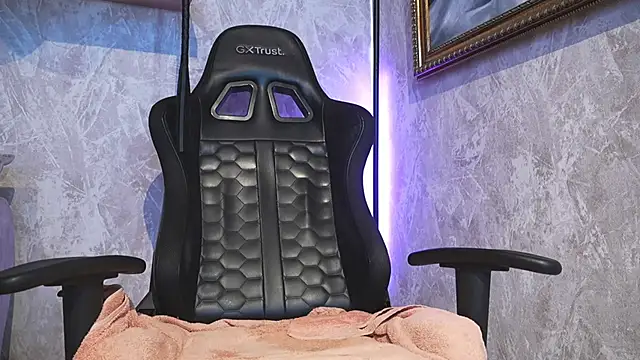 eros-steel online show from 12-17-25, 02:11