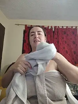 Snapshot of rosahills chatting on 05-17-26, 05:40 rosahills online show from 05-17-26, 05:40