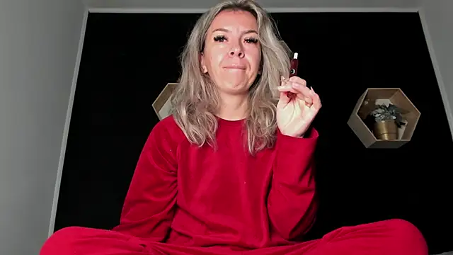 Snapshot of Alesys69 chatting on 11-10-25, 04:17 Alesys69 online show from 11-10-25, 04:17